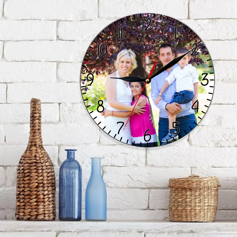 Ceas lemn de perete, personalizat cu poza si mesaj, ceas lemn de perete, model 00
